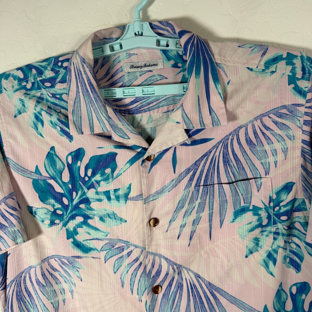 Tommy Bahama Shirt Mens L Pink Palm Silk Island Zone Hawaiian Camp Floral